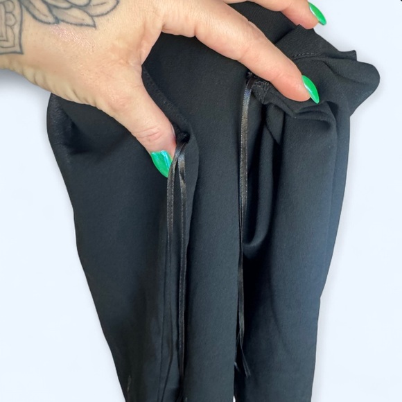 Zara Black Ruffle Camisole cuts in at shoulder keyhole closure back layered - Picture 8 of 10